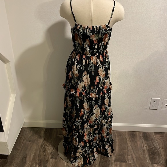 Floral Maxi Dress - Picture 5 of 7